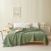 Xinjiang algodão absorvente de umidade e respirável nova classe A algodão oco gaze colcha de verão toalha