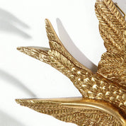 1 peça, 3.8*4.7/5.6*6.6 polegadas material de resina retro ouro voando andorinha decoração de parede de casa pendurado na parede