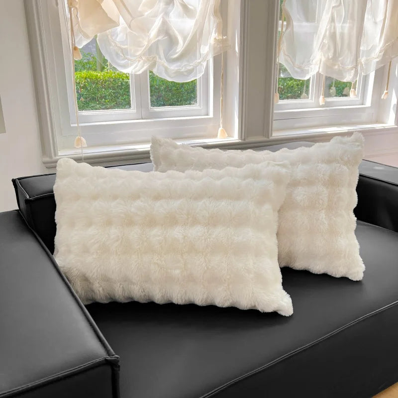 Kit com 2  Capas de Plush Para Almofadas