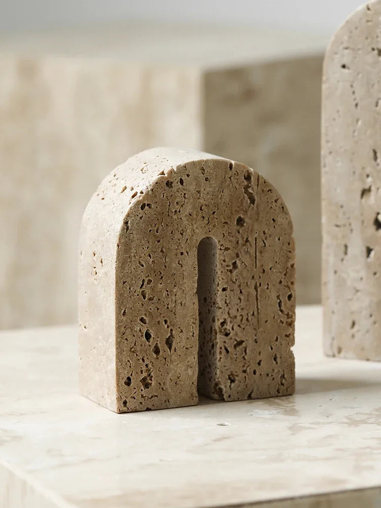 Aparador de Livros de Pedra