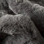 Kit com 2  Capas de Plush Para Almofadas