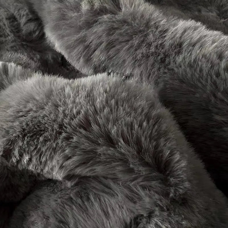 Kit com 2  Capas de Plush Para Almofadas