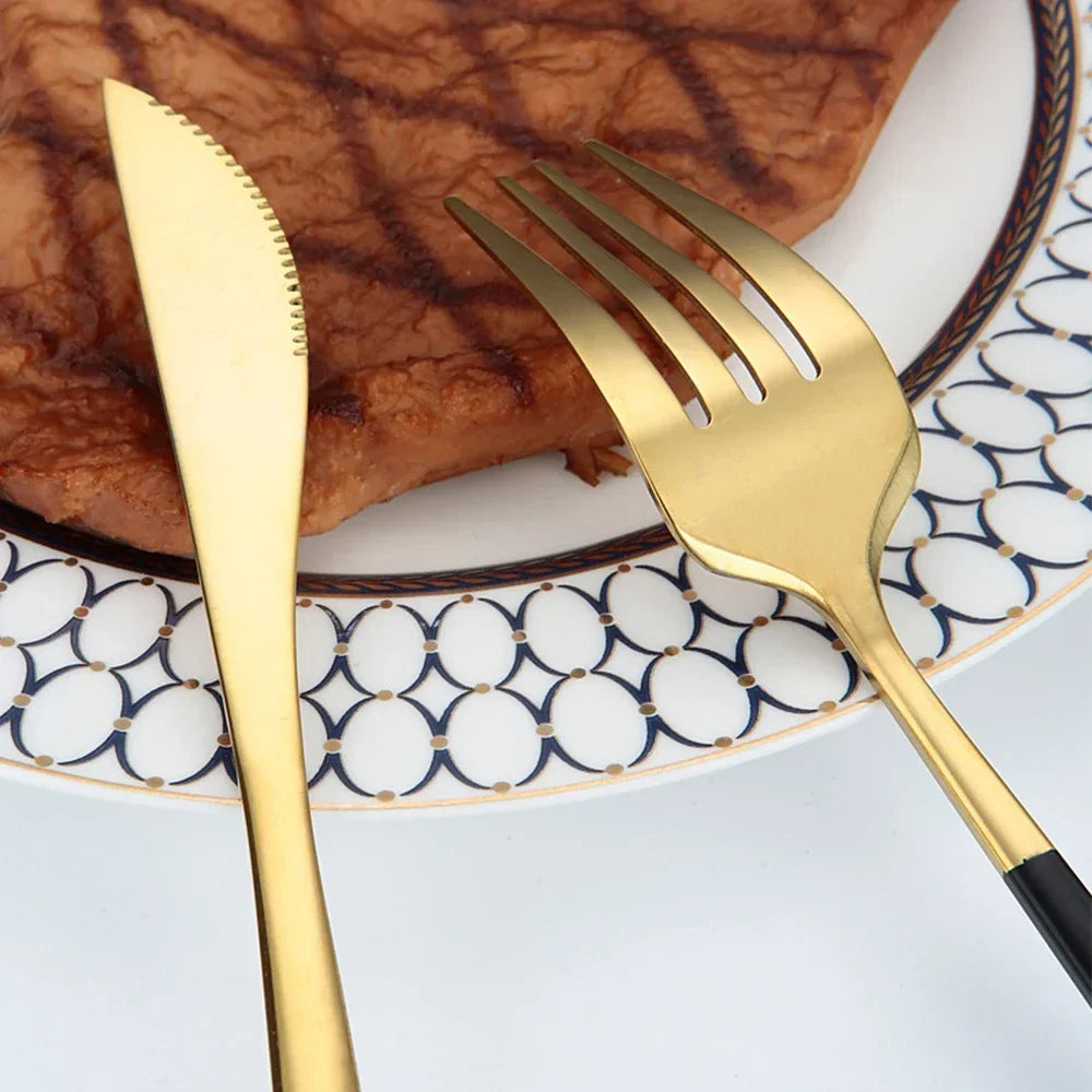 Conjunto de Talheres  Multicoloridos com 24 Peças