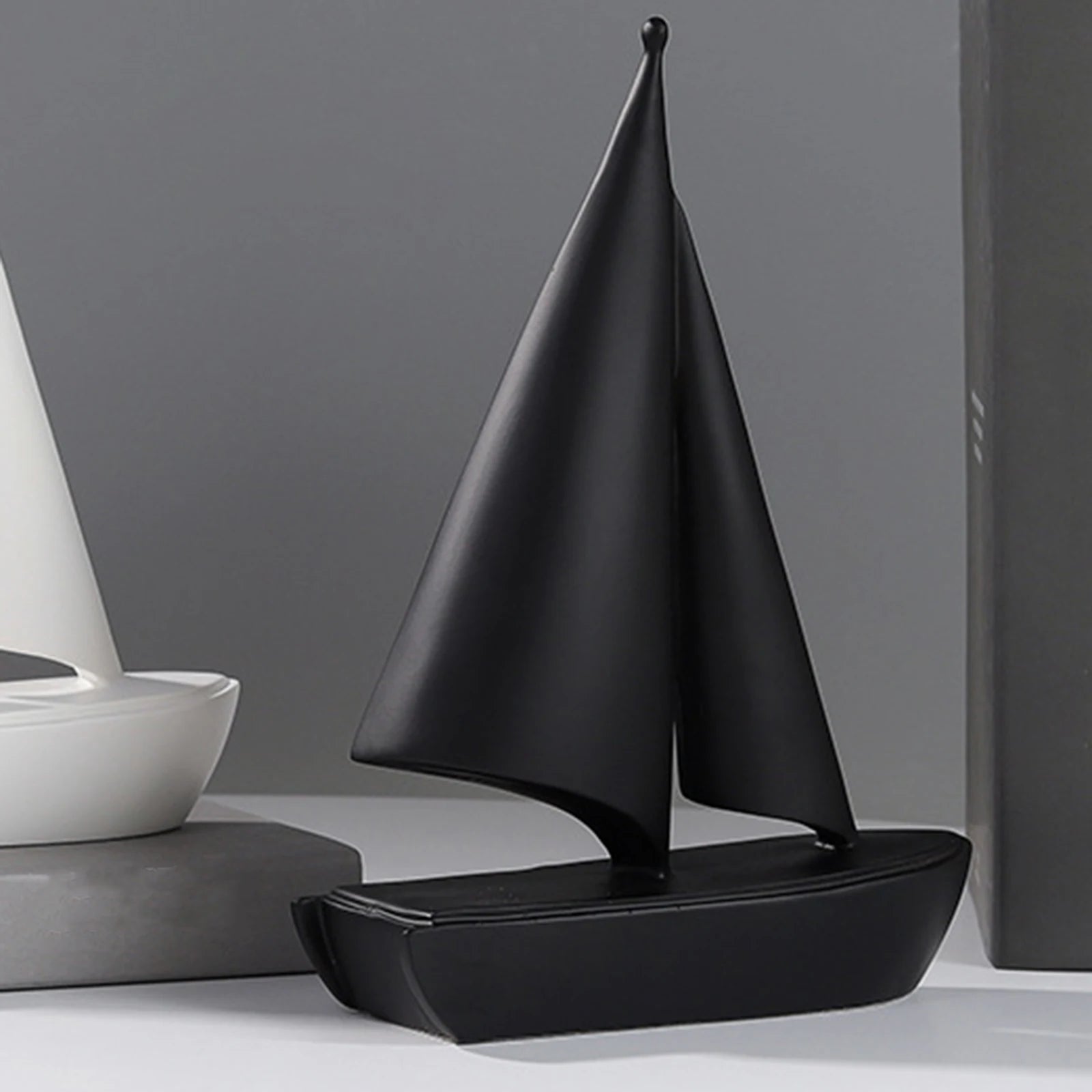 Estatueta moderna de barco à vela, modelo de veleiro colecionável, estátua criativa de navio à vela para decoração de mesa de armário de aniversário