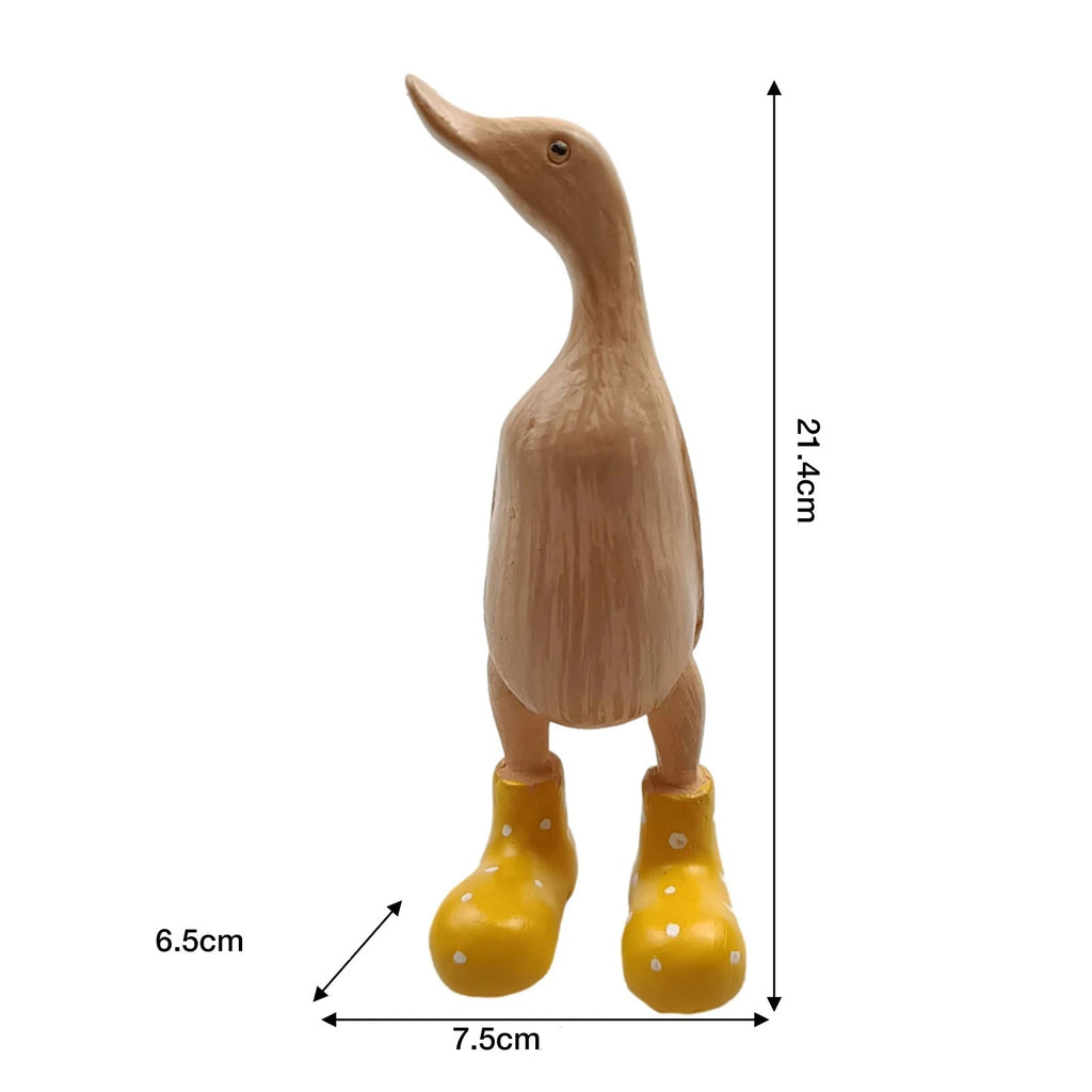Escultura de Pato em Madeira com Botas de Chuva