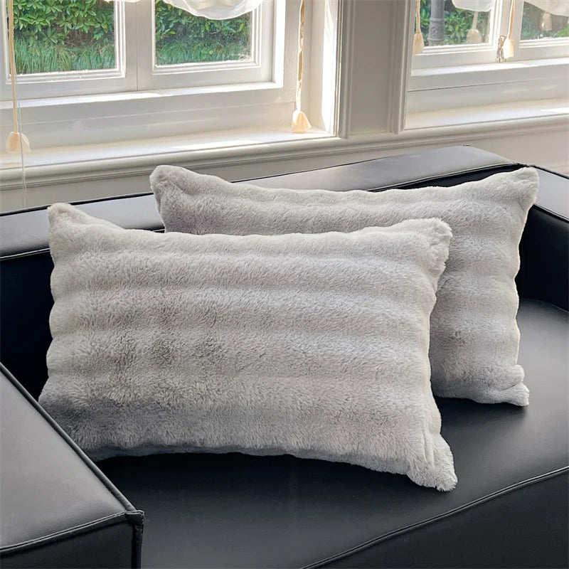 Kit com 2  Capas de Plush Para Almofadas