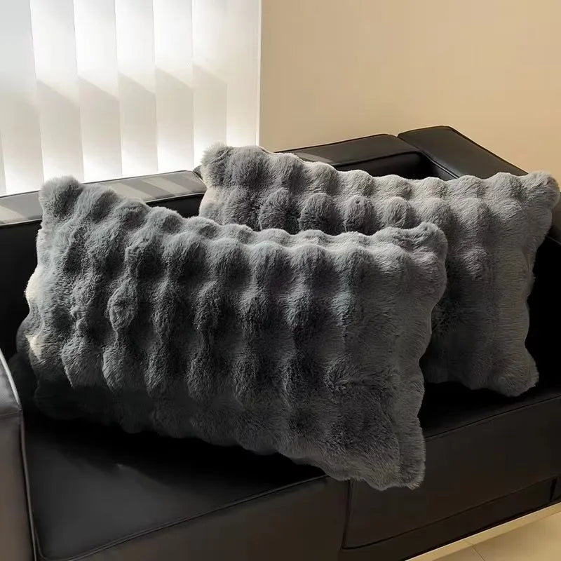 Kit com 2  Capas de Plush Para Almofadas