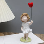 Estatueta Menina com Balão